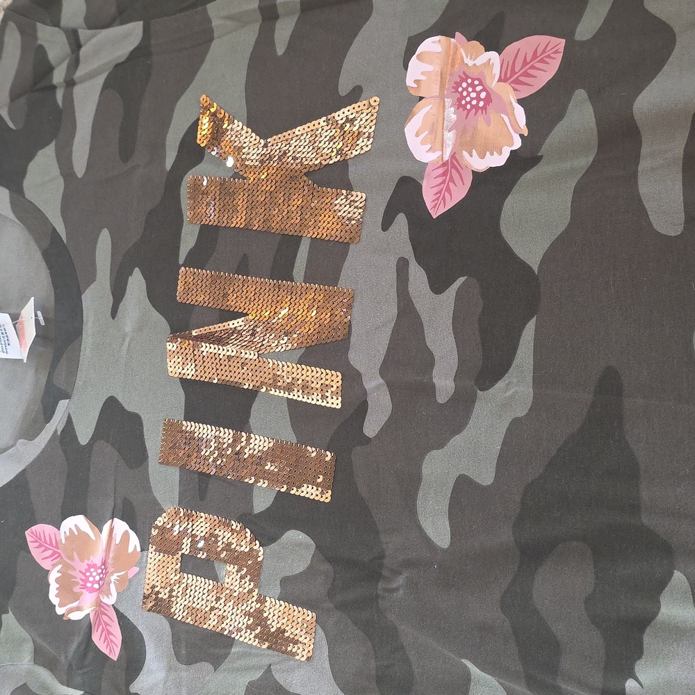 NWT VS Pink Camo Tee Size S - Picture 5 of 8